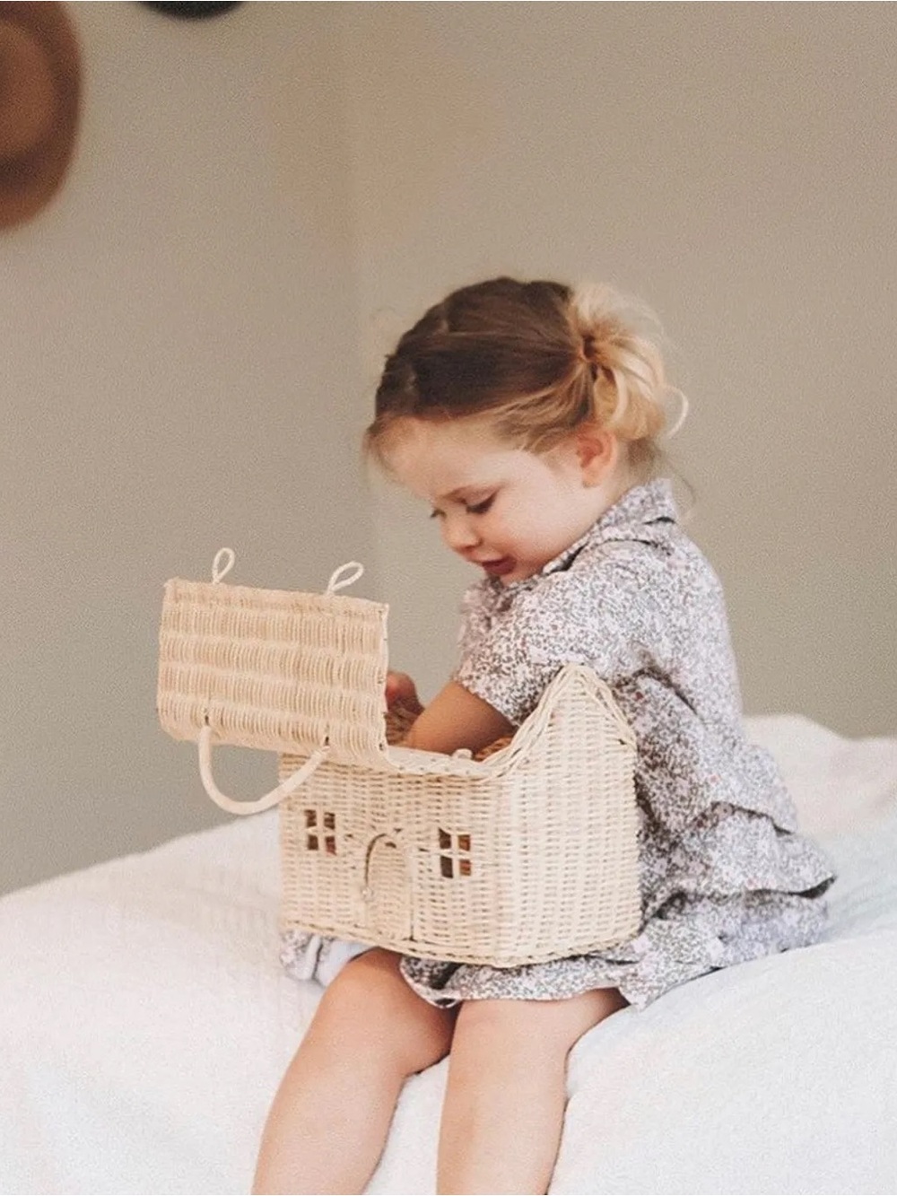NWT Olli Ella Rattan Casa Clutch